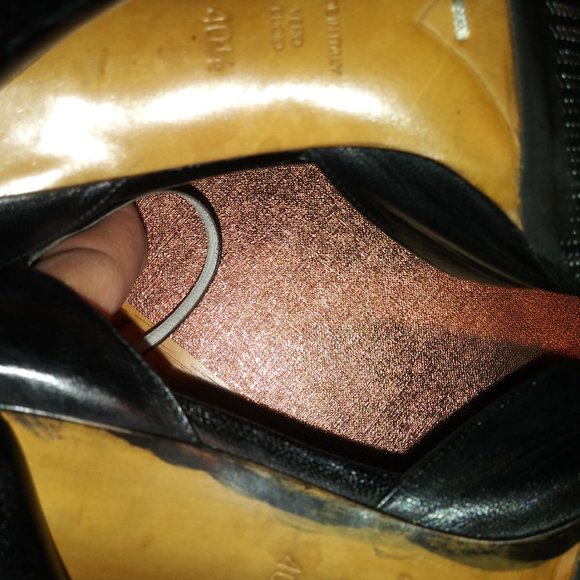 Vintage Black Giorgio Armani Heels, re-soled. Size 10 (40 1/2) OG Box + Dust Bag - Picture 5 of 9